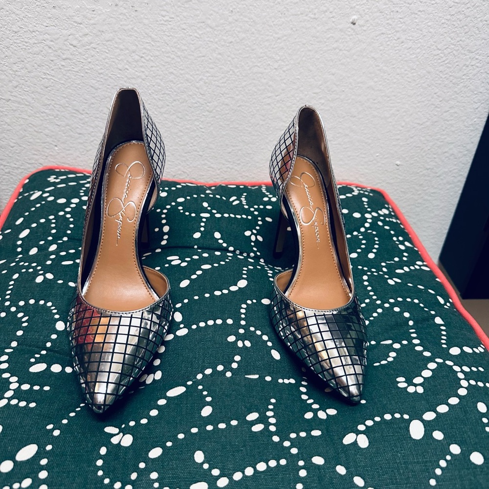 Jessica Simpson Black & Silver Pumps